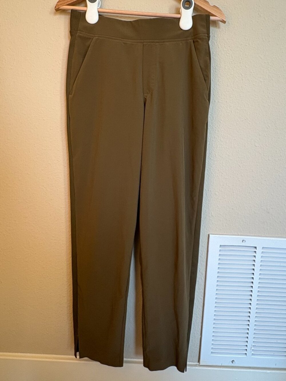 Athleta Brooklyn Ankle Pants in Olive Green